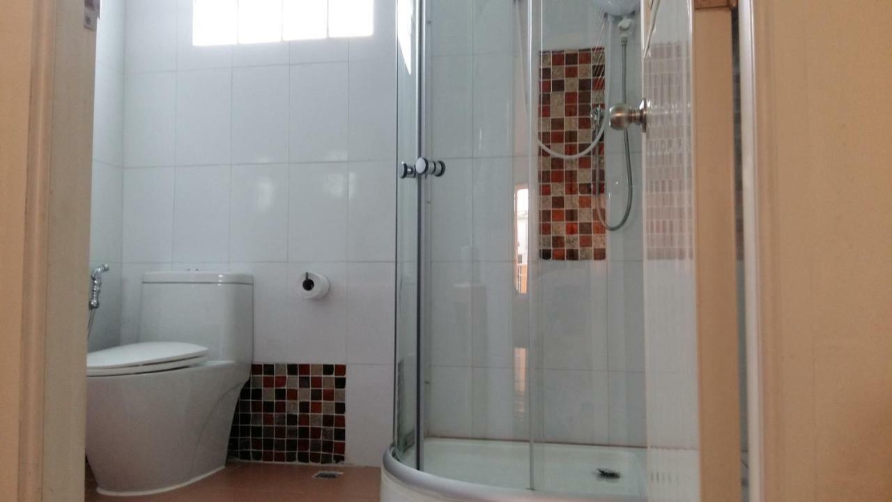 Jutharat Home Аюттхая Экстерьер фото